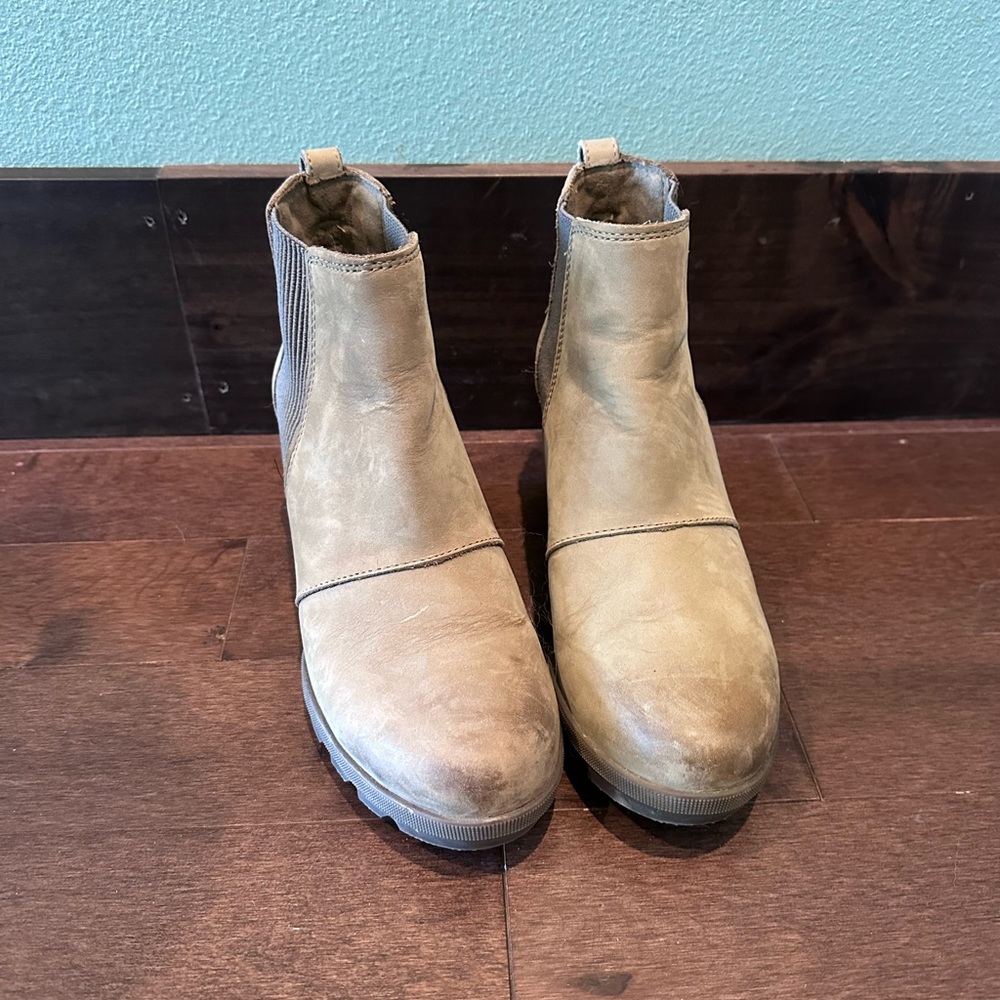 Sorel Women's Tan Leather Wedges